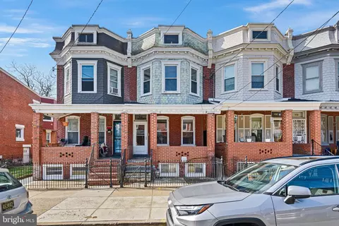 516 E 9th St, Wilmington, DE 19801