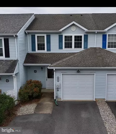 1013 9th St, Newark, DE 19711