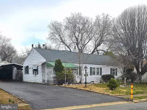 16 Lea Rd, New Castle, DE 19720