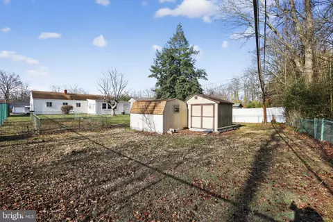 704 Birchwood Dr, Newark, DE 19713 photo 32