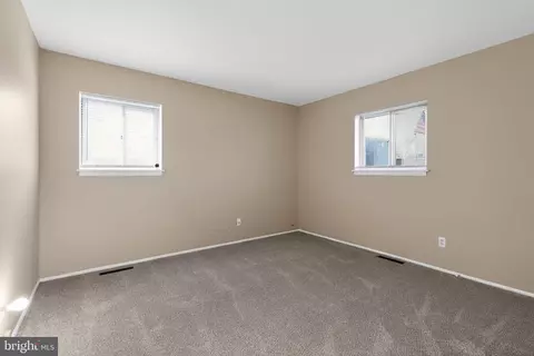 704 Birchwood Dr, Newark, DE 19713 photo 25