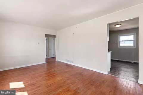 Living - 3 Redding Cir, Middletown, DE 19709 photo 1 of 5