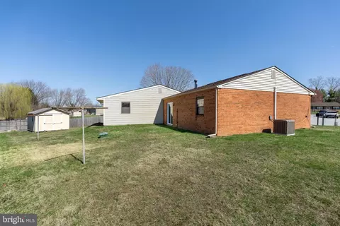 Exterior - 34 Archer Cir, Newark, DE 19702 photo 2 of 2