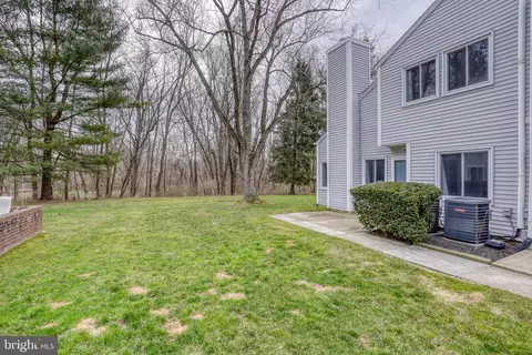 Exterior - 2705 Creekside Dr, Newark, DE 19711 photo 2 of 3