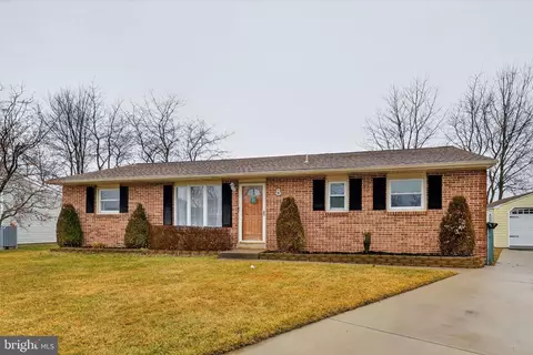 8 Craig Rd, Bear, DE 19701