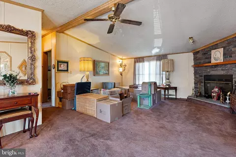 217 Holly Ct, Bear, DE 19701 photo 9