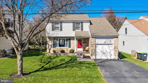 211 Delaware Ave, Wilmington, DE 19803