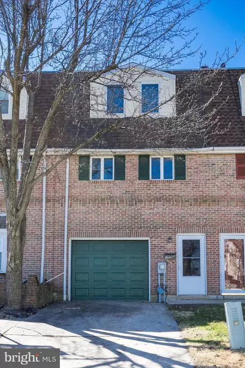 12 8th Ave, Wilmington, DE 19805