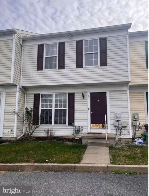 54 Lisa Dr, Newark, DE 19702