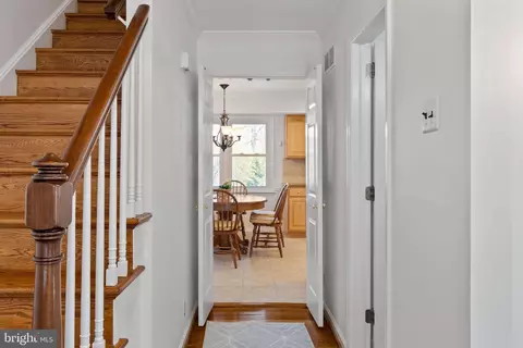 Entry Way - 1 Blue Jay Dr, Newark, DE 19713 photo 6 of 9