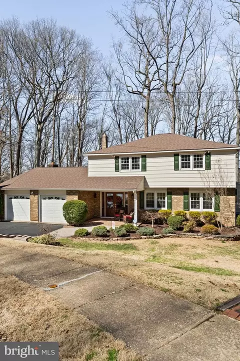 Exterior - 1 Blue Jay Dr, Newark, DE 19713 photo 4 of 29