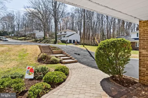 Exterior - 1 Blue Jay Dr, Newark, DE 19713 photo 11 of 29