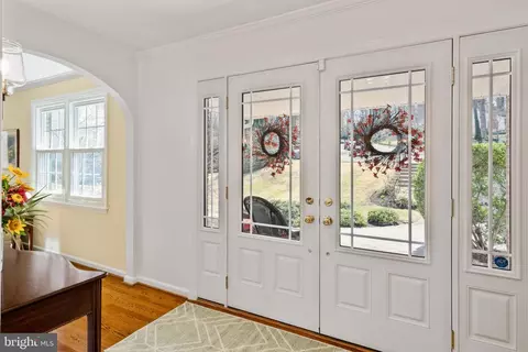 Entry Way - 1 Blue Jay Dr, Newark, DE 19713 photo 1 of 9