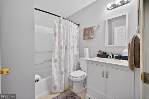 Bath - 284 Liborio Dr, Middletown, DE 19709 photo 1 of 2