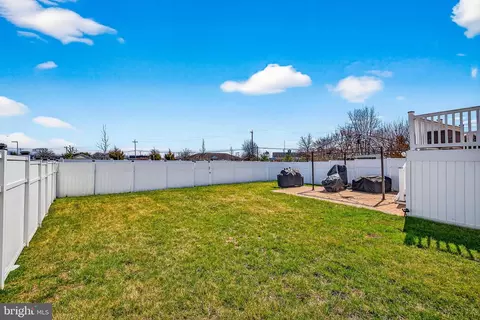 Exterior - 284 Liborio Dr, Middletown, DE 19709 photo 10 of 12