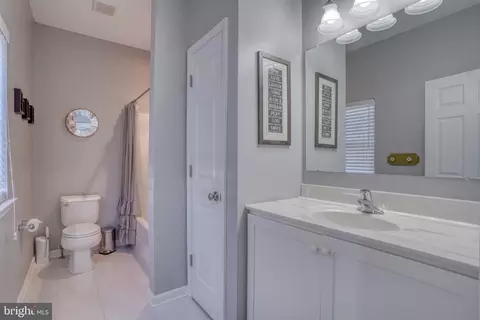 Entry Way - 202 Wickerberry Dr, Middletown, DE 19709 photo 9 of 12