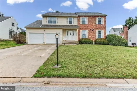 10 Old Stable Ln, Newark, DE 19711