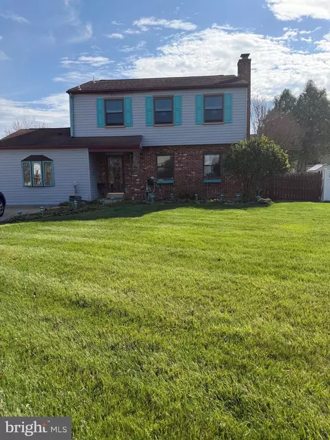 239 Tinsley Ct, Newark, DE 19702