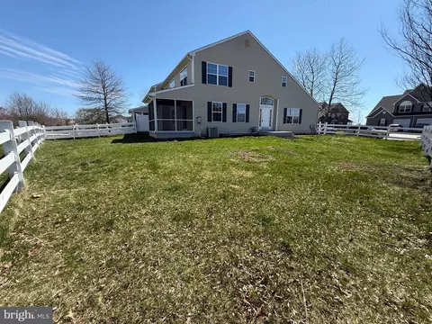 Exterior - 227 Avonbridge Dr, Townsend, DE 19734 photo 6 of 8