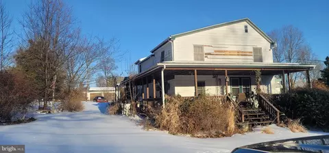 1651 Iron Hill Rd, Newark, DE 19702