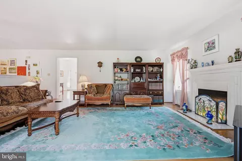 Living - 304 Bartram Ln E, Hockessin, DE 19707 photo 1 of 1