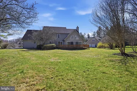 Exterior - 304 Bartram Ln E, Hockessin, DE 19707 photo 5 of 9