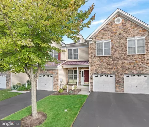 106 Farm Meadows Ln, Hockessin, DE 19707