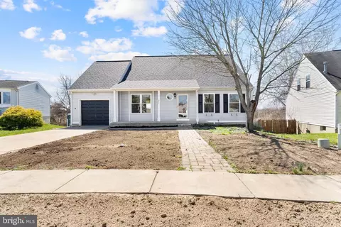 244 Prestwick Ln, New Castle, DE 19720
