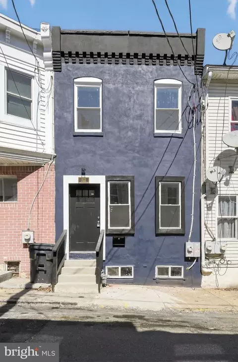 1123 Pleasant St, Wilmington, DE 19805