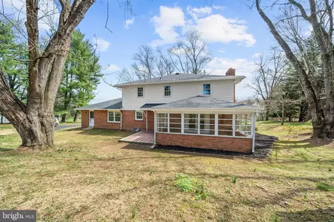 Exterior - 988 Sharpless Rd, Hockessin, DE 19707 photo 8 of 10