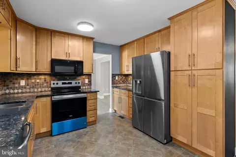 Kitchen - 8 Bastille Loop, Newark, DE 19702 photo 2 of 2