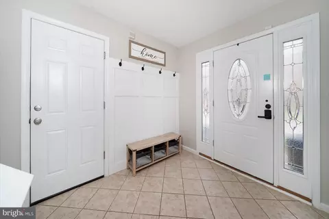 Entry Way - 51 Wicklow Rd, Bear, DE 19701 photo 2 of 5