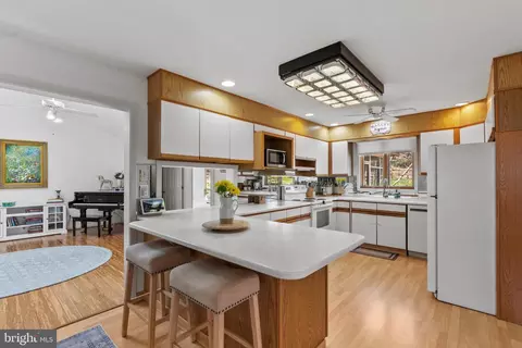 Kitchen - 40 Raphael Rd, Hockessin, DE 19707 photo 1 of 5