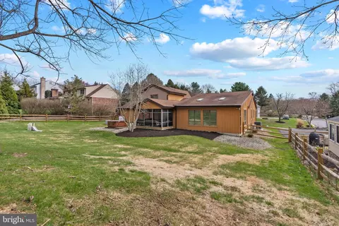 Exterior - 40 Raphael Rd, Hockessin, DE 19707 photo 6 of 7