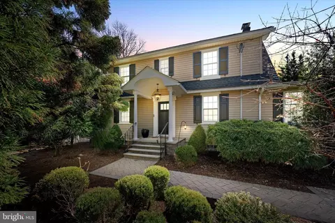 2302 Foulk Rd, Wilmington, DE 19810