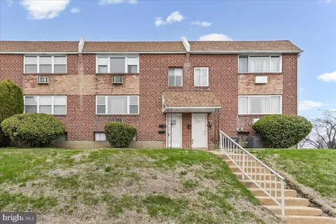 321 Pyramid Ave, Claymont, DE 19703
