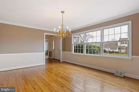 124 Decker Dr, Newark, DE 19711 photo 5