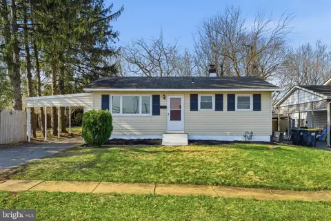 2 Cherry Rd, New Castle, DE 19720