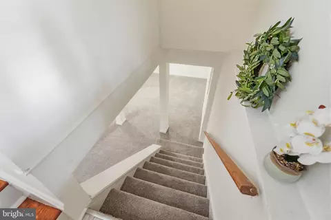 Entry Way - 2 Cherry Rd, New Castle, DE 19720 photo 3 of 3