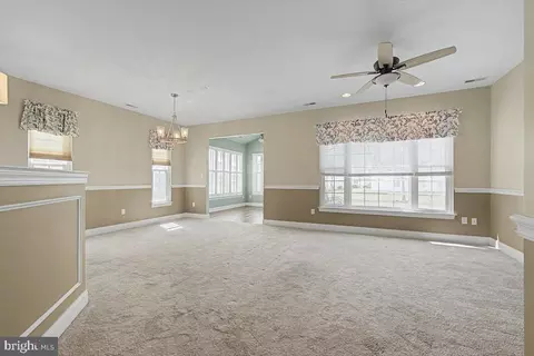 Living - 12 Springmill Dr, Middletown, DE 19709 photo 2 of 4