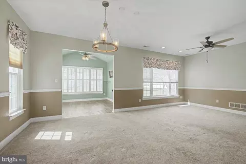 Living - 12 Springmill Dr, Middletown, DE 19709 photo 3 of 4