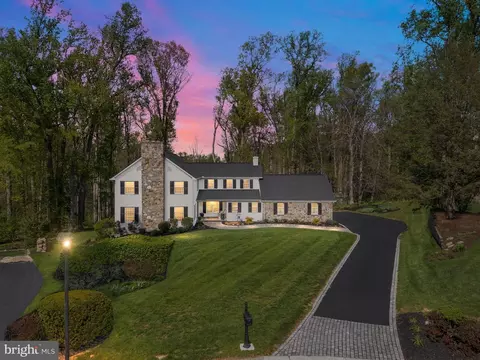 404 E Hawthorne Ct E, Hockessin, DE 19707