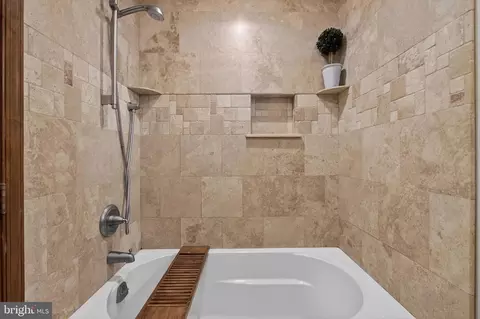 Bath - 314 Carya Ct, Bear, DE 19701 photo 2 of 4