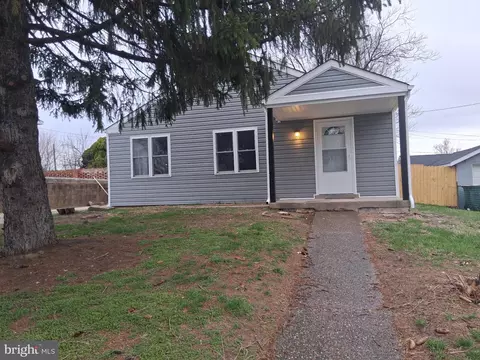 7 May Ave, New Castle, DE 19720