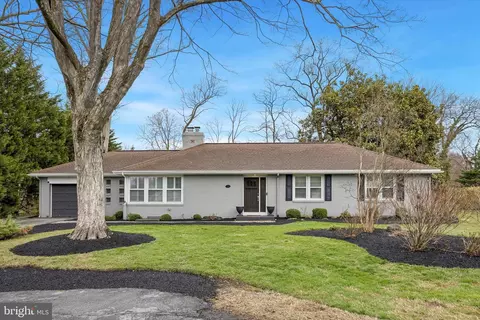 Exterior - 129 Cambridge Dr, Wilmington, DE 19803 photo 3 of 11