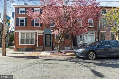 402 W 6th St, Wilmington, DE 19801