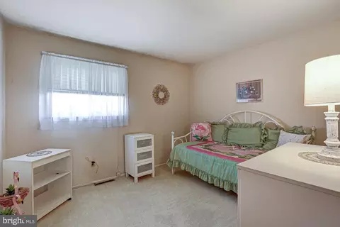 Bedroom - 121 Sonant Dr, Newark, DE 19713 photo 1 of 19