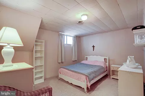Bedroom - 121 Sonant Dr, Newark, DE 19713 photo 11 of 19