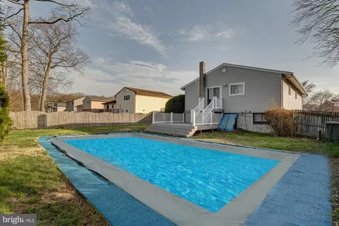Exterior - 121 Sonant Dr, Newark, DE 19713 photo 3 of 11