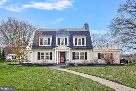 2402 Macdonough Rd, Wilmington, DE 19805